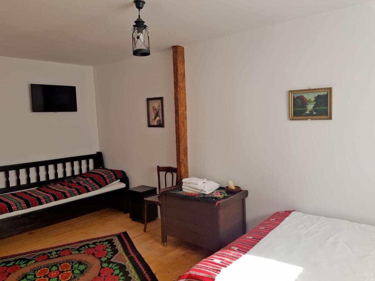 Satu Muscelean Hotel Albestii de Muscel Luaran gambar